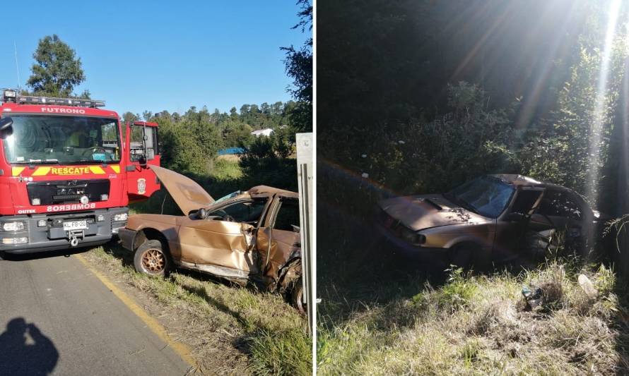 Conductor chocó con barrera de contención y desbarrancó en Futrono