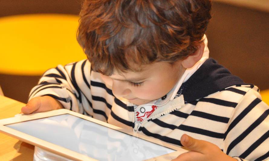 Proyecto busca crear comunidad virtual para acercar a infantes a la lectura