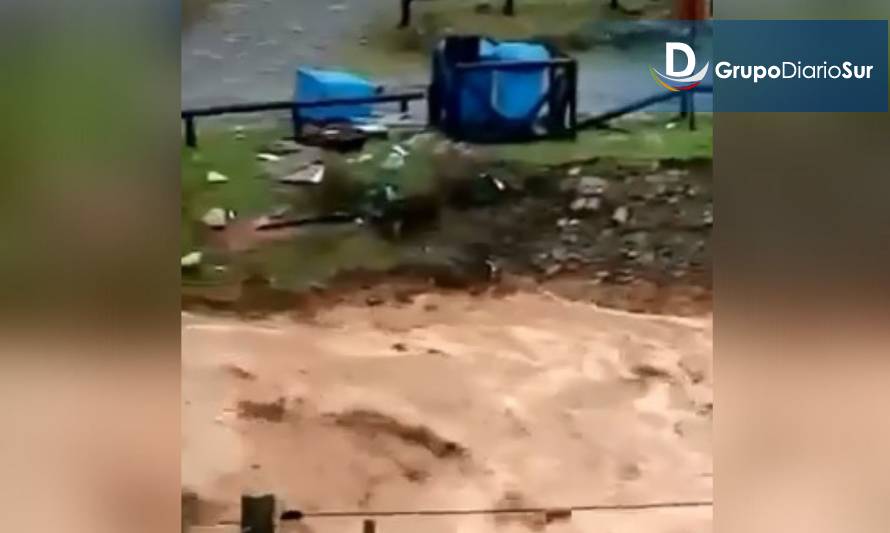 Reportan familias aisladas tras desborde de estero en costa valdiviana 