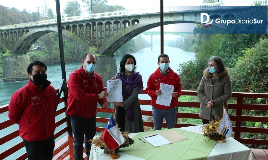 Autoridades anuncian estudio para generar Instrumentos de Gestión Ambiental en la cuenca del río Bueno