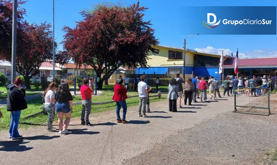Largas filas en los locales de votación han marcado la jornada electoral en Los Ríos