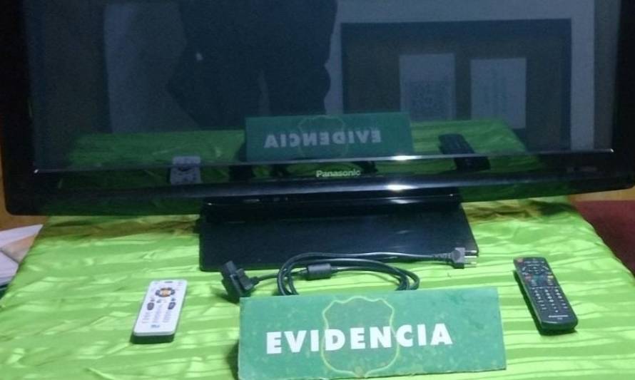 Habían robado una TV: trío fue apresado en Llifén