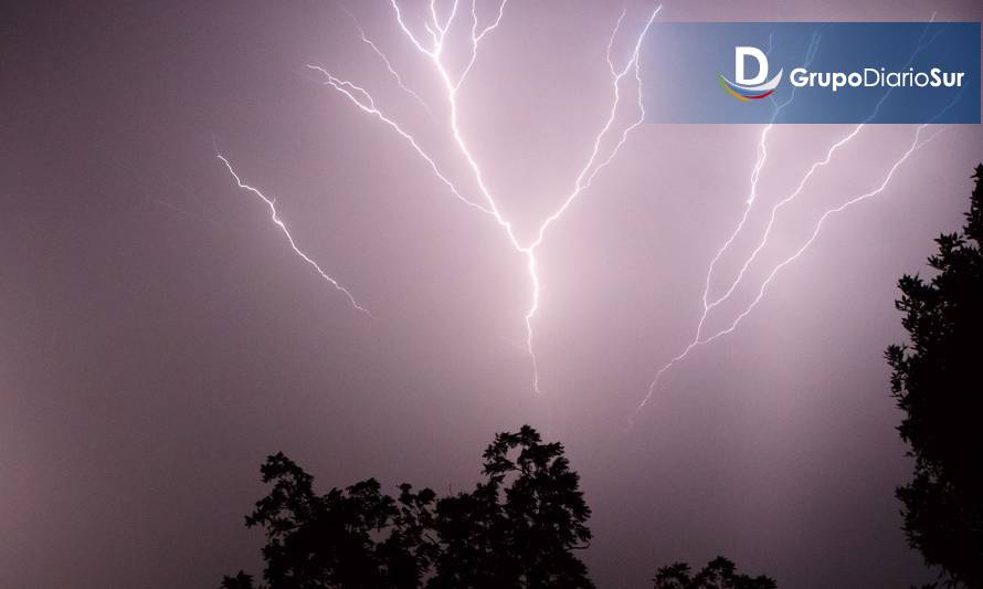 Alerta Temprana Preventiva por tormentas eléctricas en comunas cordilleranas de Los Ríos
