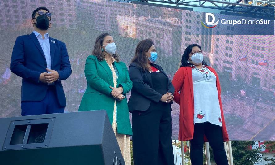 Con un llamado a "construir un Chile digno" celebraron en Valdivia el cambio de mando