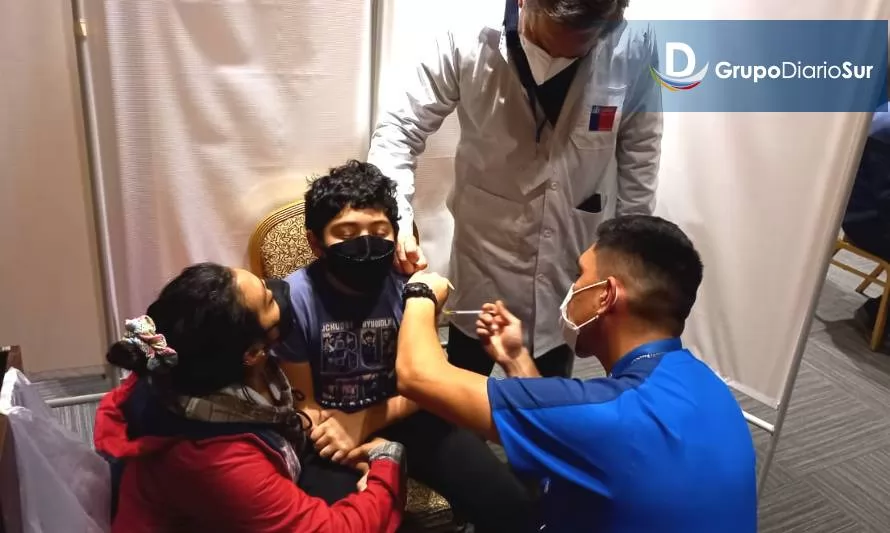 Seremi de Salud llamó a padres a vacunar a hijos contra Covid e Influenza