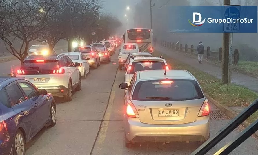 Valdivia se abre a discutir la restricción vehicular ante aumento de congestión