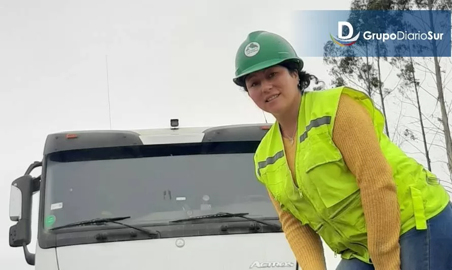 Conoce a la primera mujer conductora de camión forestal de Los Ríos