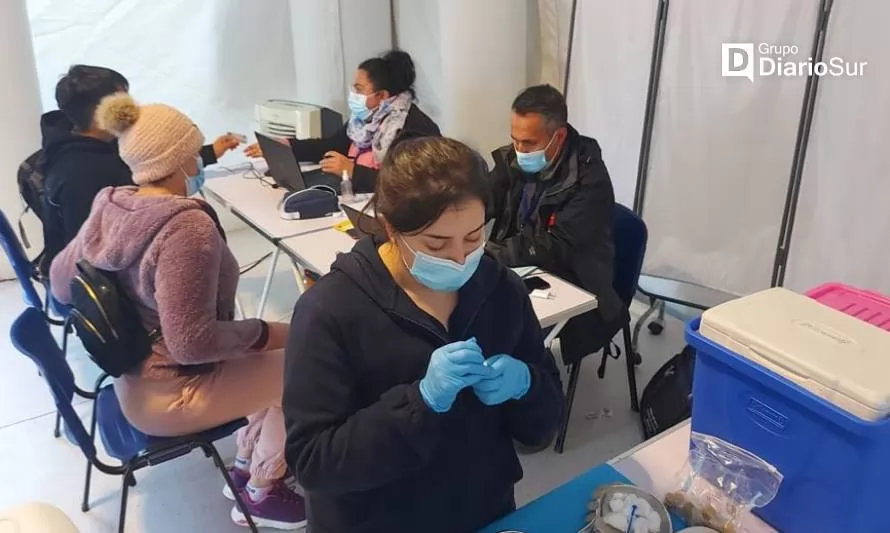 Hoy lunes 25 continúa el plan de vacunación y testeos en Valdivia