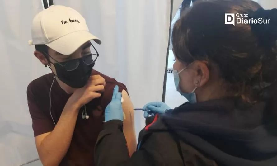 Continúa la campaña de vacunación contra el covid-19 en Valdivia