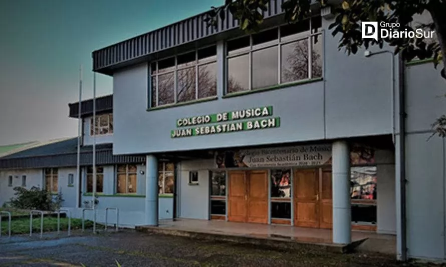 Estudiantes movilizados en el colegio de música de Valdivia