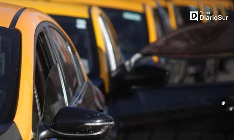 Comenzó a regir alza de tarifas de taxi en Futrono y Los Lagos