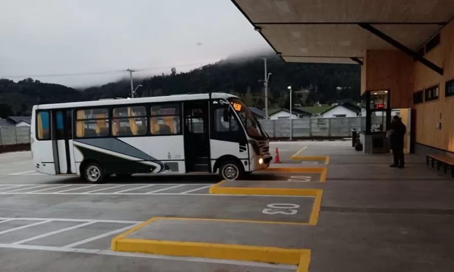Terminal de buses Lago Ranco abrió sus puertas este sábado
