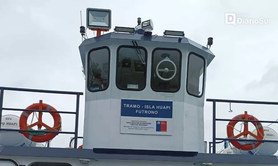 Isla Huapi en alerta: denuncian demora en barcaza de reemplazo