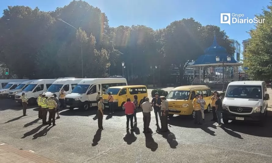 Fiscalizan furgones escolares en la Región de Los Ríos