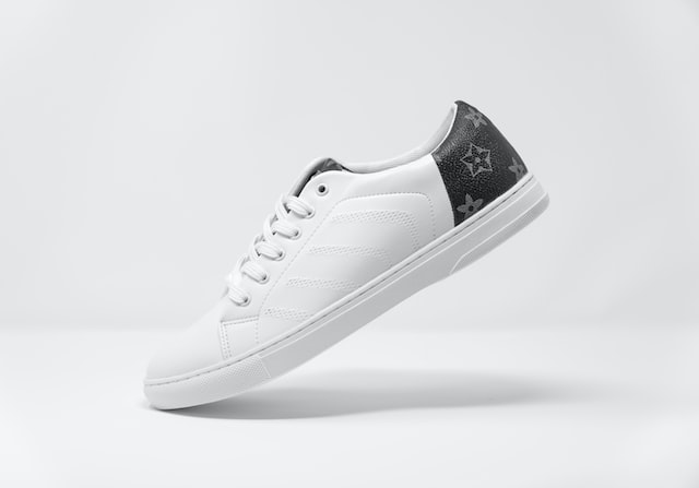 Las mejores ofertas en Zapatillas deportivas Blanco Louis Vuitton para  Mujeres