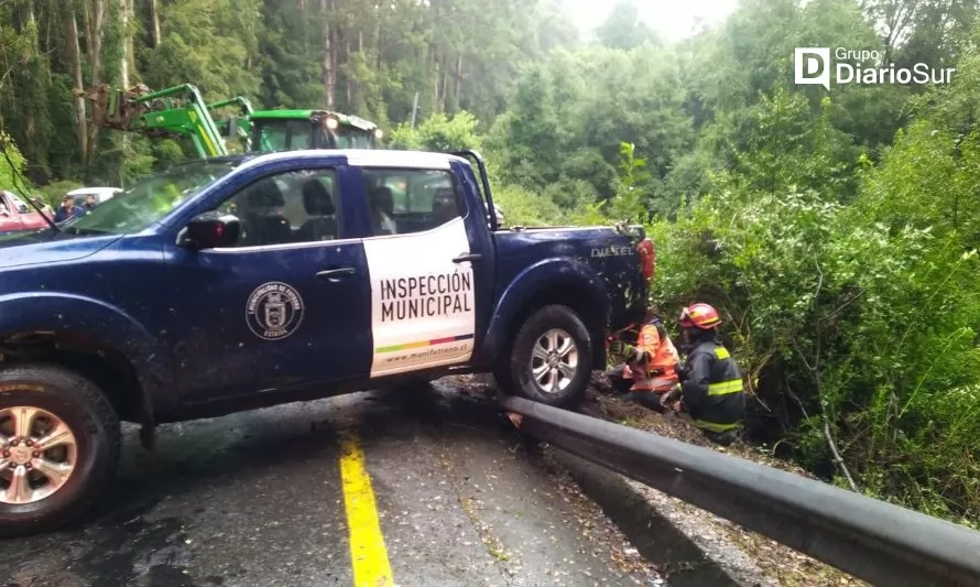 Municipalidad de Futrono confirma dos accidentes con vehículos municipales involucrados