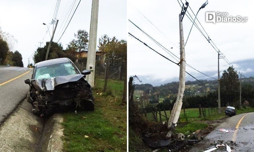 Accidente vehicular deja sin suministro eléctrico a sector de Futrono