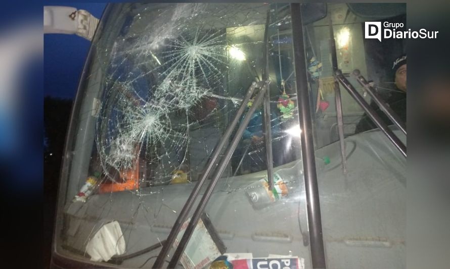 En estas condiciones quedó el bus de transporte escolar. Crédito: Cedida.
