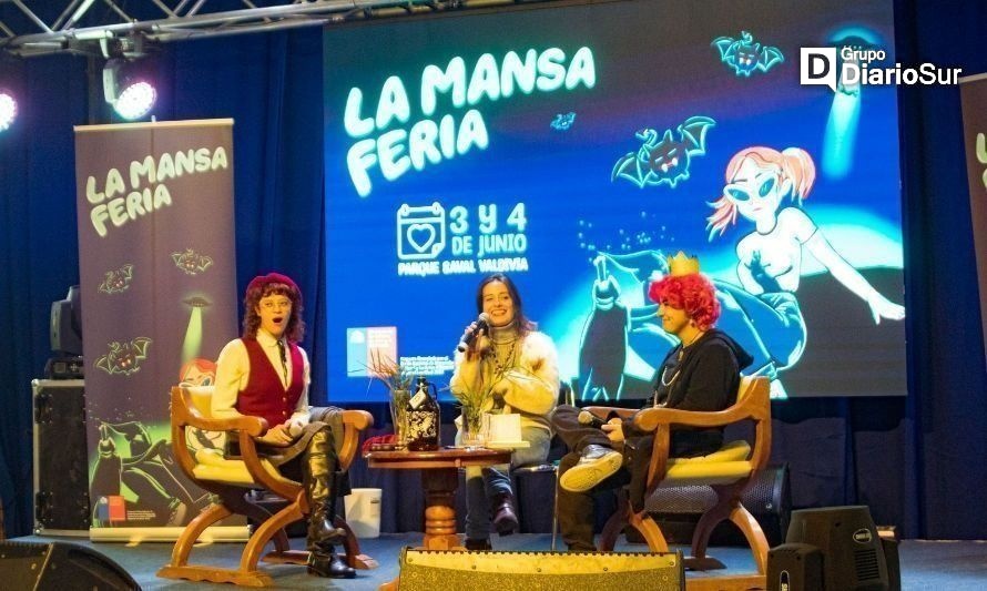 Una de los conversatorios de la feria realizada este fin de semana. Créditos: Ignacio Rojas, "La Mansa Feria" de Artes y Oficios Gráficos 2023