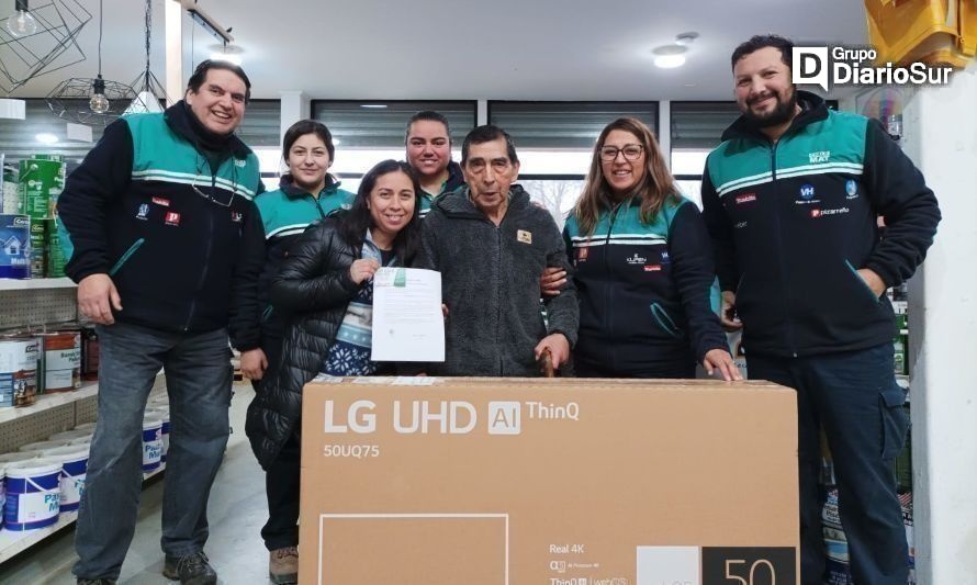 Súper Papá de Futrono recibió premios y un especial saludo del alcalde Lavado