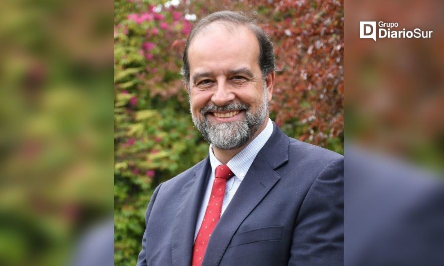 Prorrector de la Universidad Austral anunció su renuncia