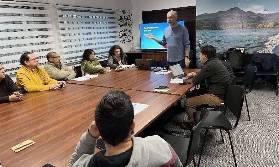 Empresarios turísticos de Coñaripe dialogaron sobre “Oportunidades Futuras”