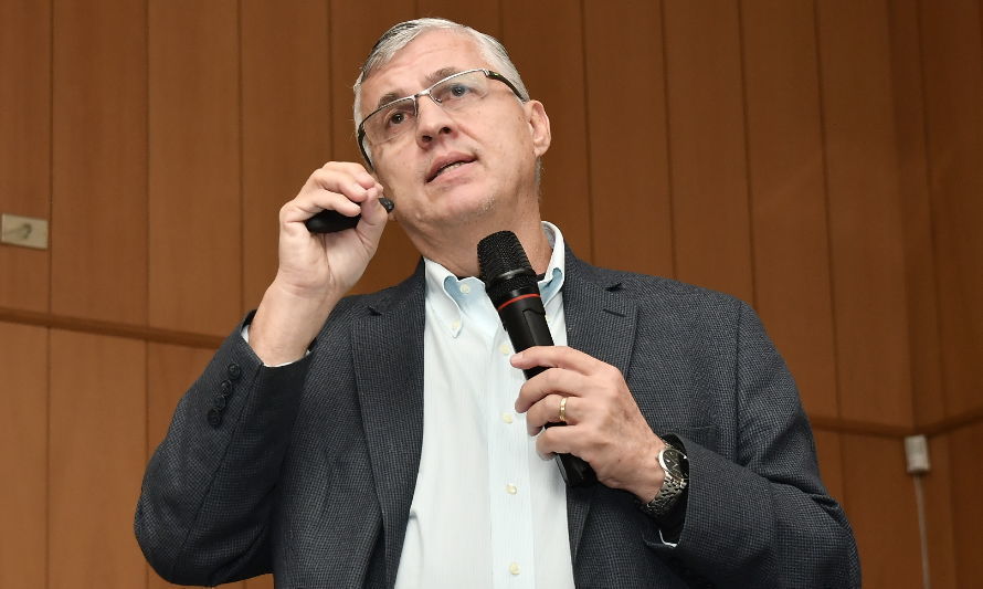 El Dr. Luis Prochnow en Osorno. Créditos: Diario Lechero.