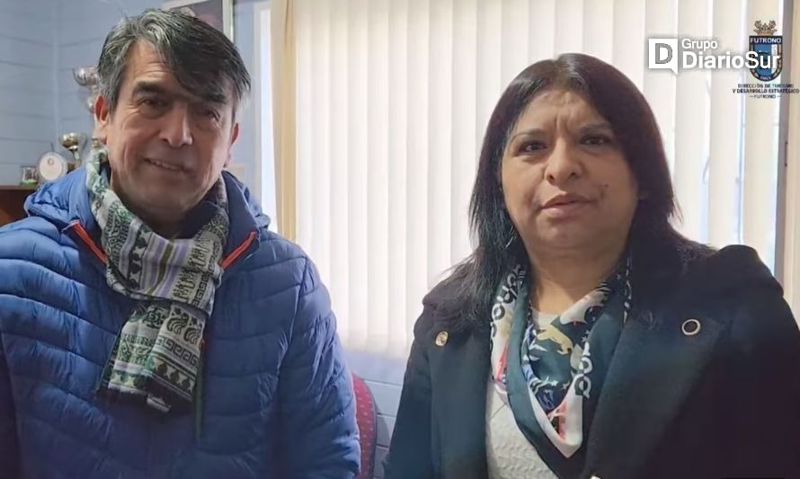 Alcalde presenta a directora suplente del Departamento de Educación Municipal 