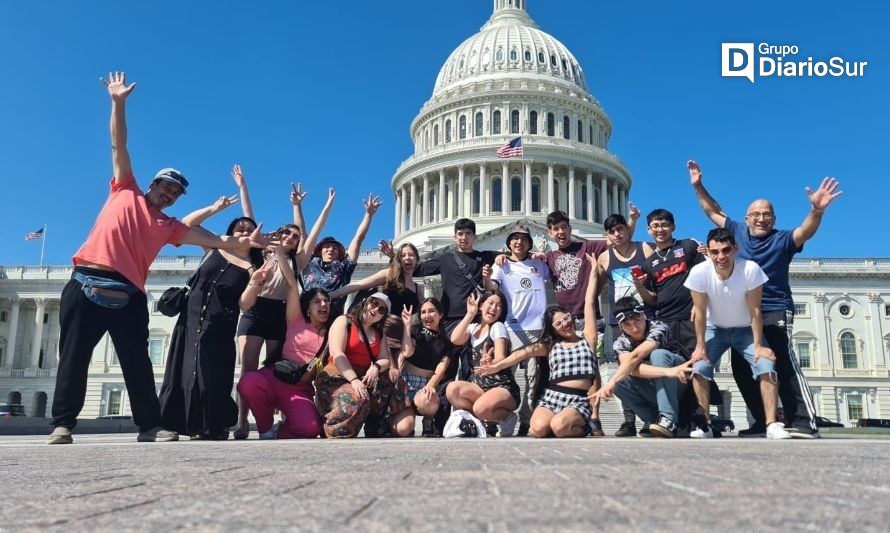 En el viaje los folcloristas han podido conocer la ciudad capital de Estados Unidos. Crédito foto: Radio Illi.