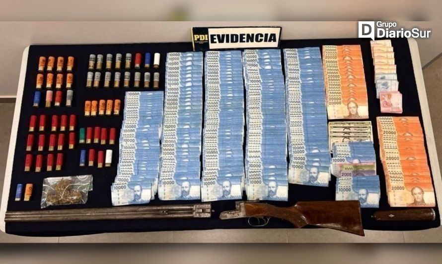 Dos detenidos en Paillaco por mantener drogas y un arma en su poder