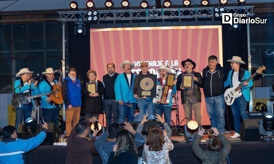 Música y reconocimientos en Homenaje a la Tradición Ranchera en Paillaco
