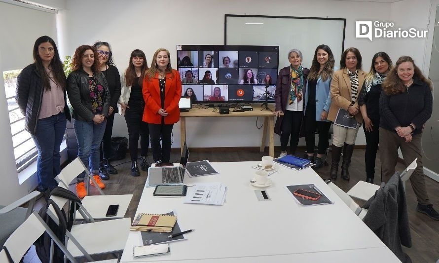 En Valdivia sesionó Mesa de Género y Ciencia de la macrozona sur