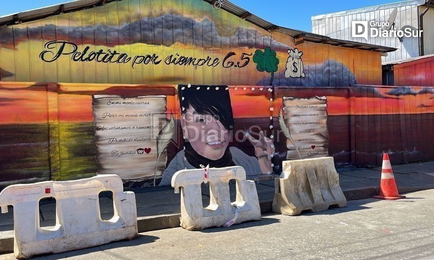 Pintan mural en recuerdo de adolescente fallecido tras balacera en Valdivia