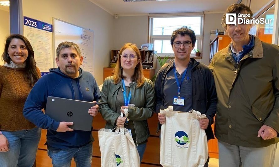 Donan computadores a la estación médico rural de Curriñe