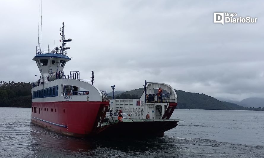 Corral: barcaza Cullamó fue retirada para mantenimiento
