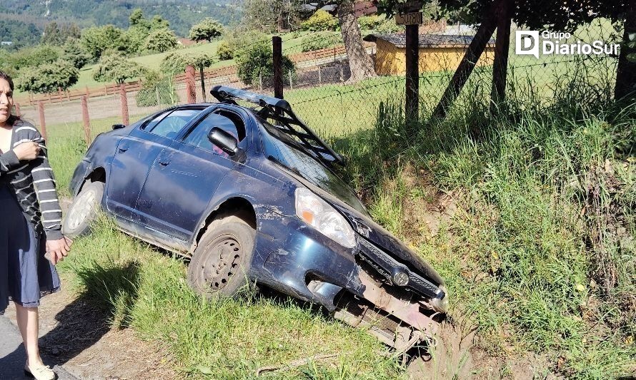 Investigan despiste de taxi en sector Puerto Las Rosas de Futrono