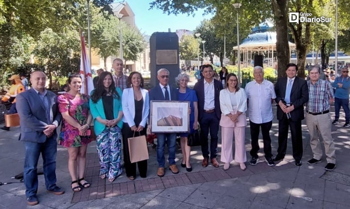 Municipio valdiviano y Colegio de Periodistas conmemoraron el Día de la Prensa