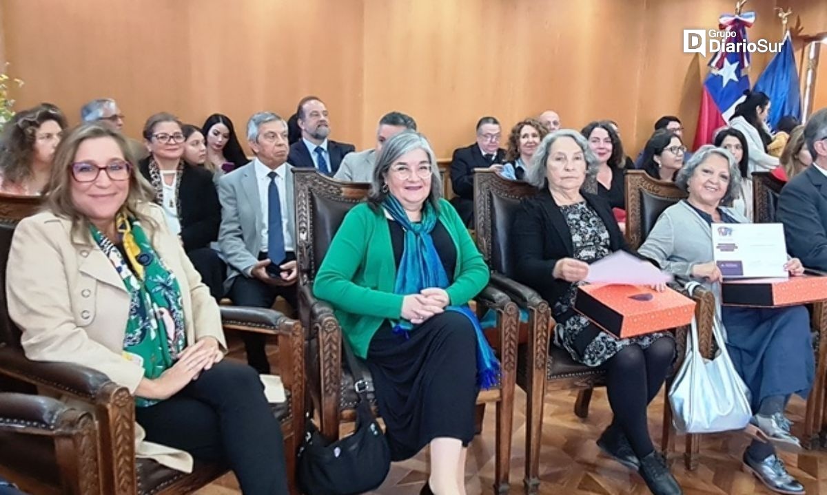 Corte de Valdivia destaca a funcionarias por promover derechos de las mujeres en el Poder Judicial