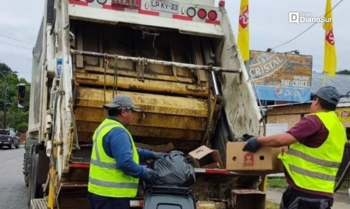 Trabajadores de Aseo y Ornato de Futrono se encuentran en paro