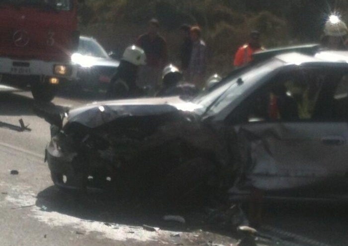 Accidente en ruta T 206: colisión entre camión y un automóvil en sector Santo Domingo