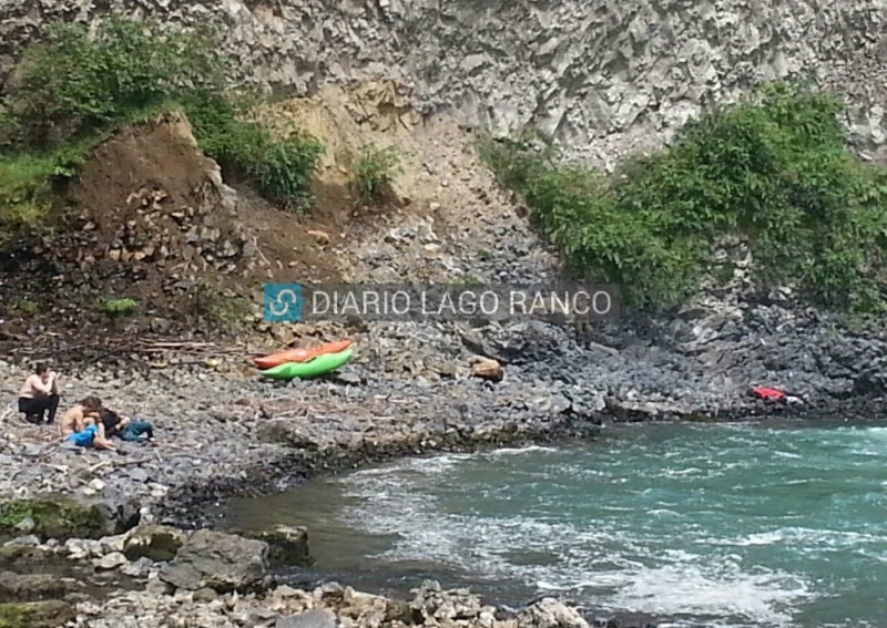 Turista peruano falleció en accidente de kayak en el río Nilahue de Lago Ranco