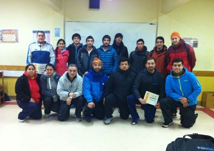 Entrenadores de la Región se capacitaron en básquetbol en Paillaco