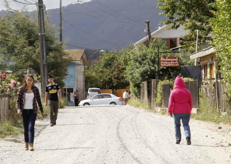 Municipio anuncia inicio de esperadas obras de asfaltado de Los Pinos y Orden y Patria en Futrono