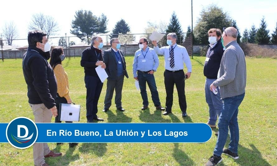 Directores de hospitales licitados valoraron avance de red asistencial de Los Ríos