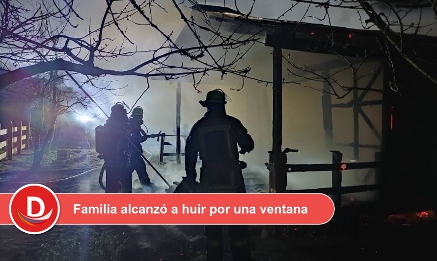 Incendio consumió vivienda en Paillaco: fue pérdida total