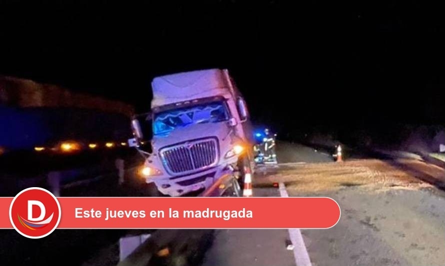 Ruta 5 Sur: Camión despistó a la altura de Río Bueno 
