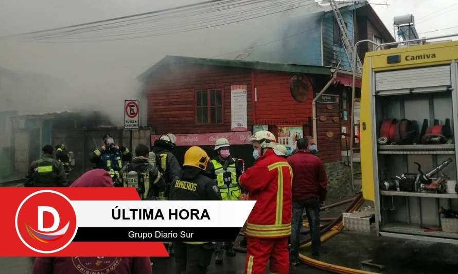 Incendio afectó a 2 viviendas en Río Bueno