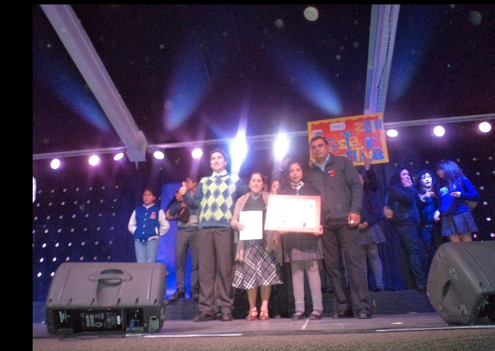 Alumna de Liceo Rural Llifén se coronó como la gran ganadora  en 4° Festival de la Voz de Senda Regional