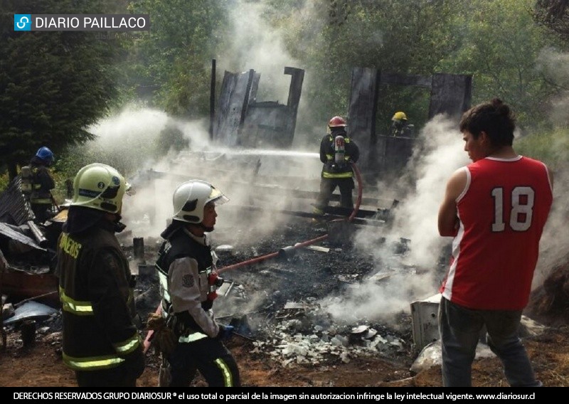 Incendio destruyó vivienda en el sector El Casino – Las Lomas