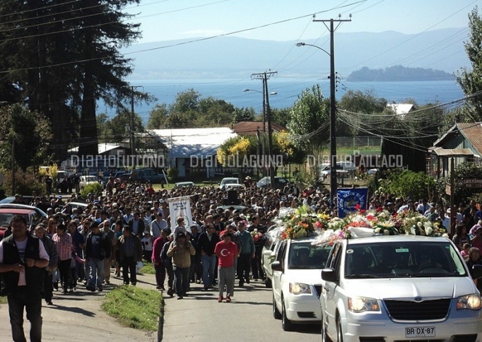 Multitudinaria despedida a pastor evangélico fallecido en Puerto Lapi